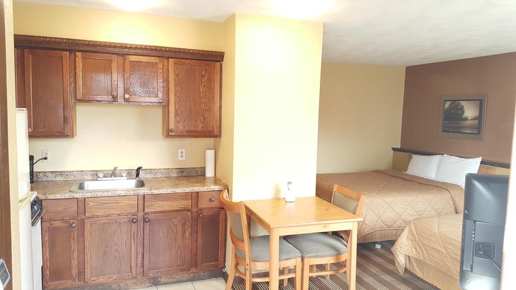 Oakdale Motel Owatonna Екстериор снимка