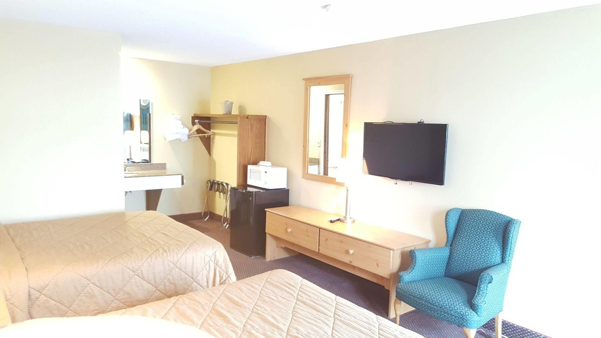 Oakdale Motel Owatonna Екстериор снимка